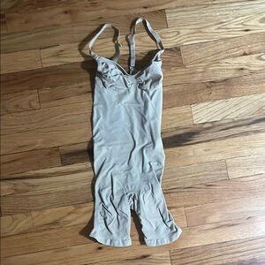 SKIMS Beige shape wear